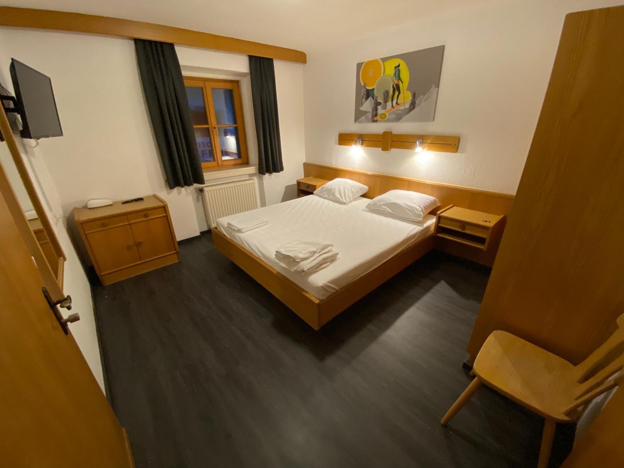 Twenty Seven City Hotel Zell am See Exterior photo